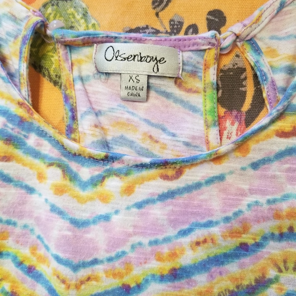 Cue,  teen cropped top